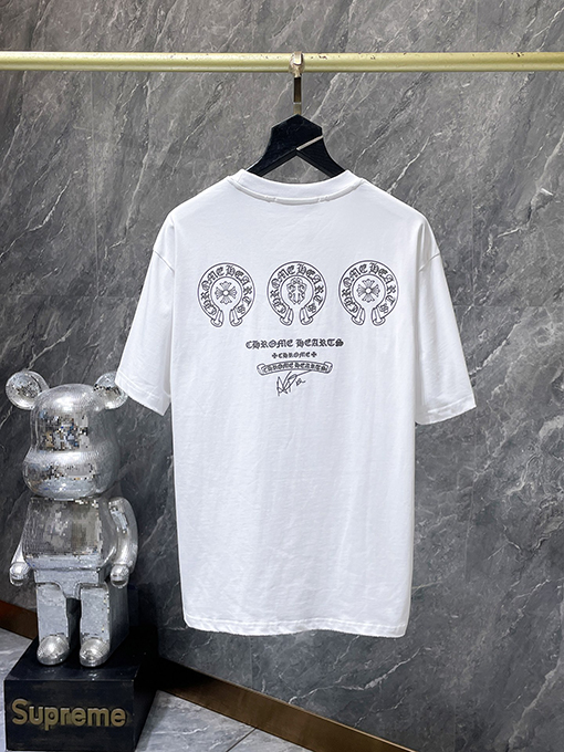 クロムハーツコピー 馬蹄サンスクリット語手磨きシリコンレタリング半袖Tシャツ