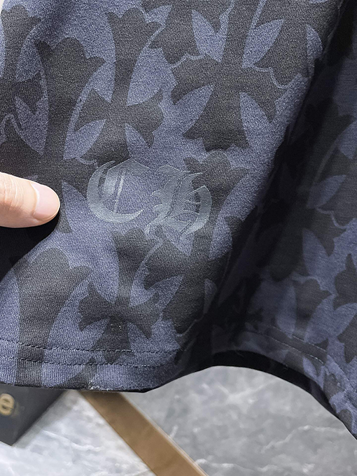 クロムハーツ フルプリントの半袖Tシャツ