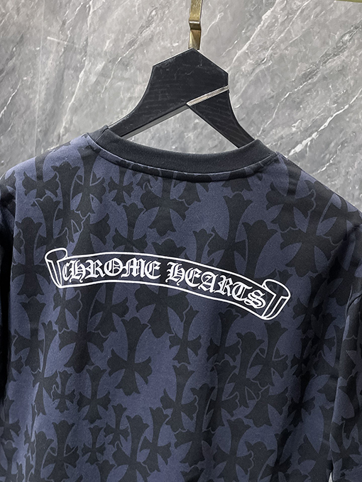 クロムハーツ フルプリントの半袖Tシャツ