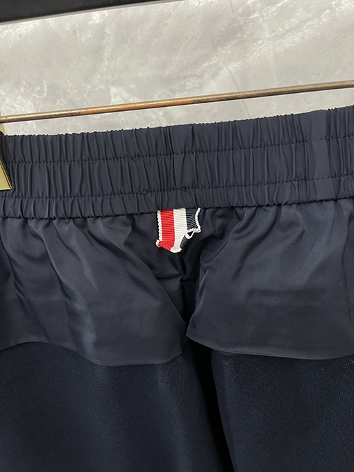 トムブラウ 新しい夏のステッチパンツ