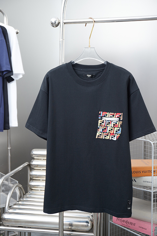 フェンディ 新しい刺繍半袖Tシャツ