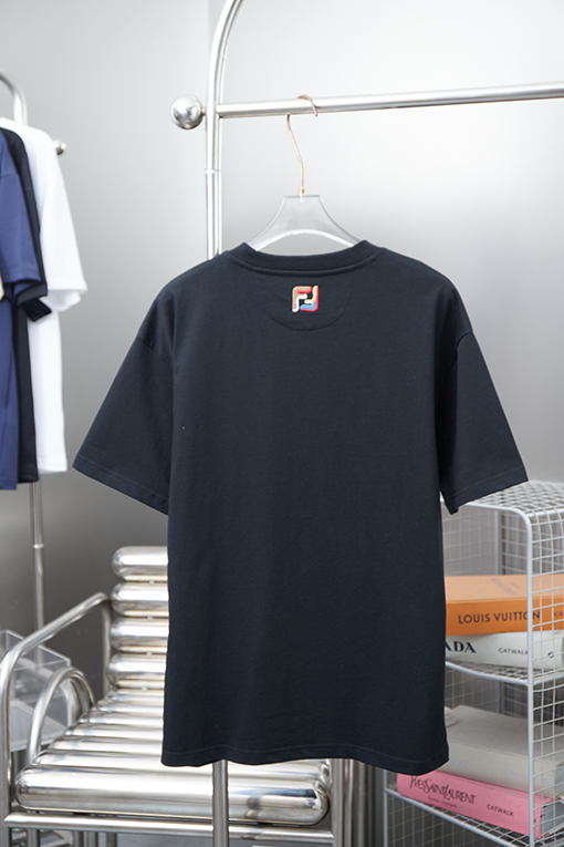 フェンディ 新しい刺繍半袖Tシャツ