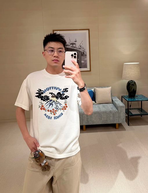ルイヴィトンスーパーコピー Nigo コラボレーションシリーズ限定刺繍ニット半袖Tシャツ