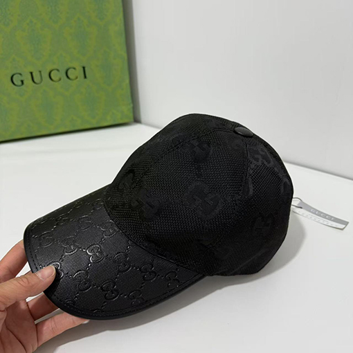グッチ軽量で通気性が良いのベースボールキャップ