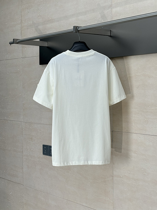 モンクレール 新しい星のロゴ半袖Tシャツ