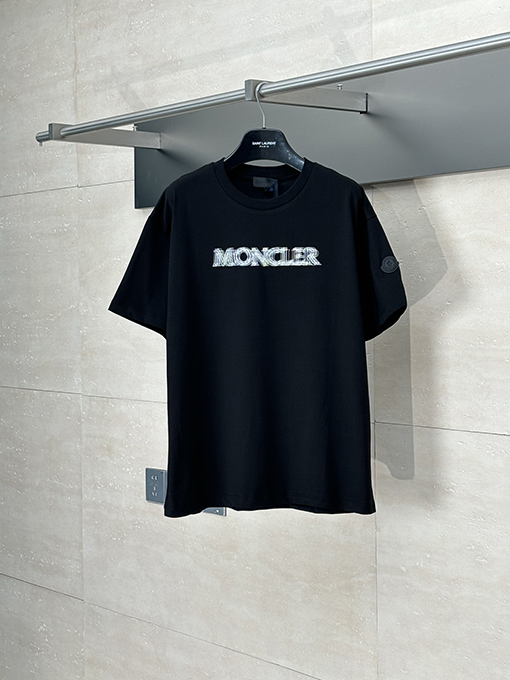 モンクレール 新しい星のロゴ半袖Tシャツ