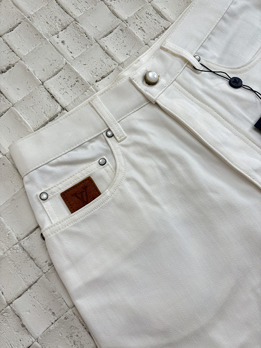 ルイヴィトン 新しい大きなロゴ刺繍デニムパンツ