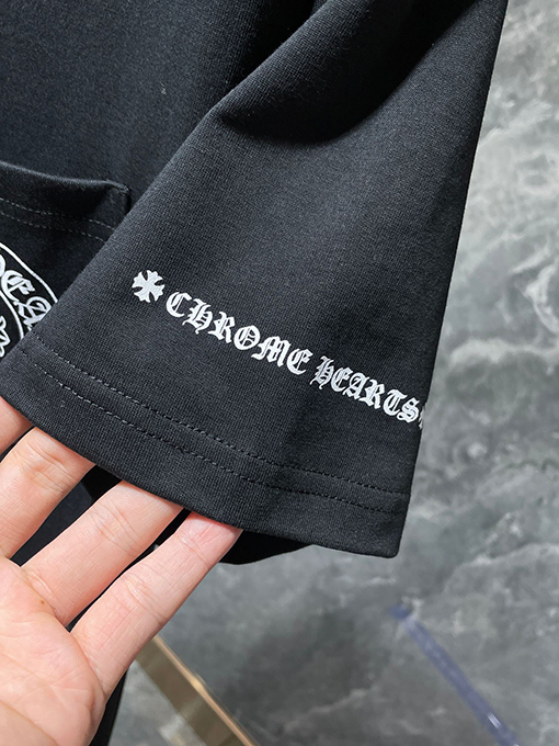 クロムハーツコピー ファッション馬蹄十字花サンスクリット半袖Tシャツ