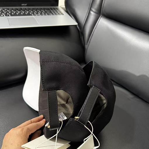 セリーヌ の白黒パッチワークベースボールキャップ