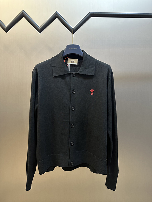 アミ Paris ハート刺繍ニットカーディガン