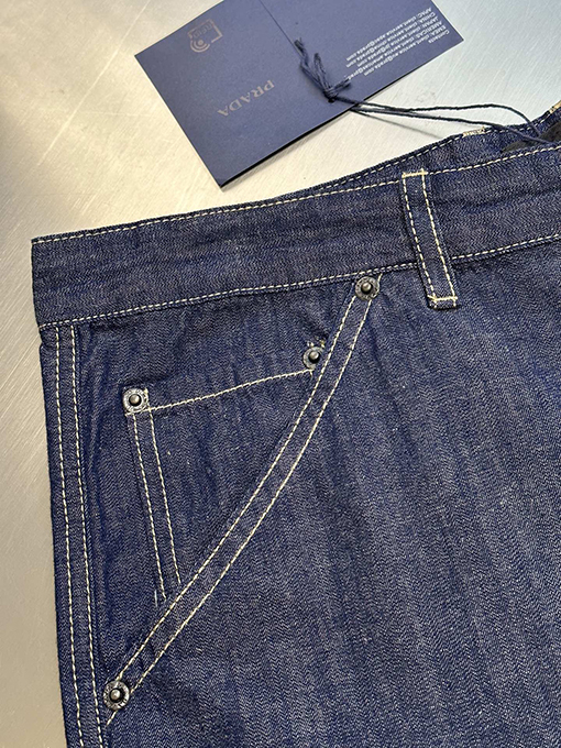 プラダ ファッション無地ジッパーストレートジーンズ