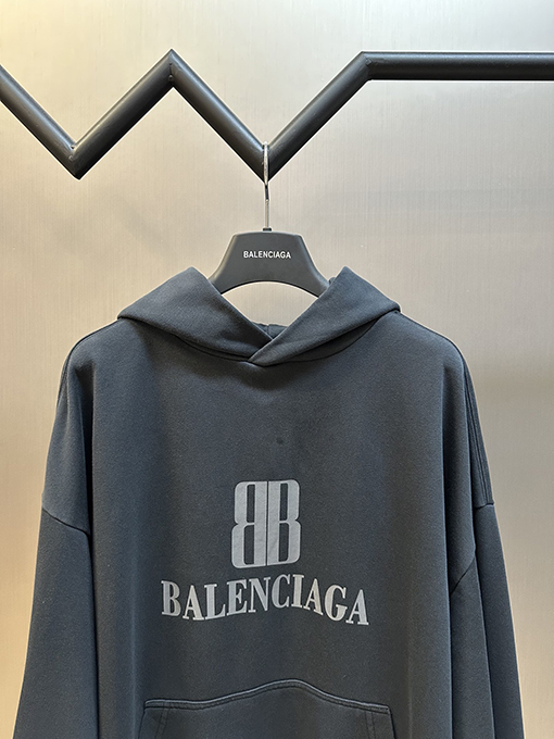 バレンシアガ Balenciaga nano BB プリントパーカー