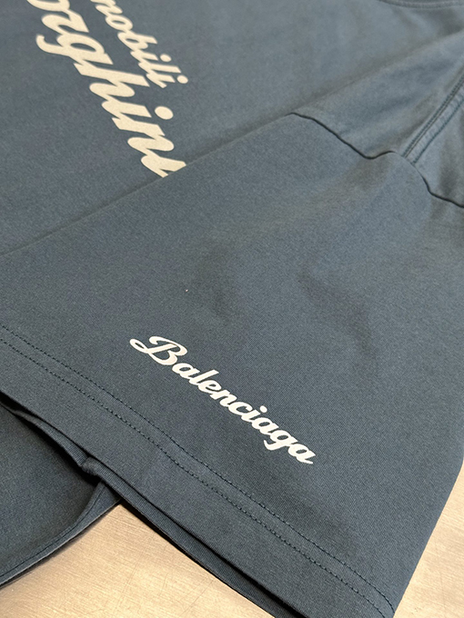 バレンシアガ コラボレーションプリント半袖Tシャツ