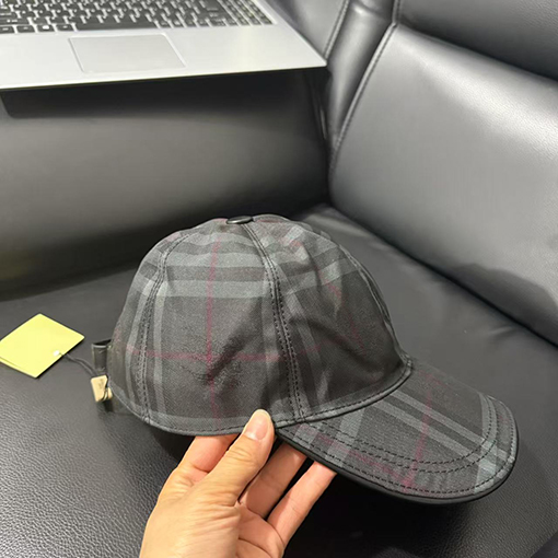 バーバリーコピー オリジナルのクラシックなグリッドベースボールキャップ