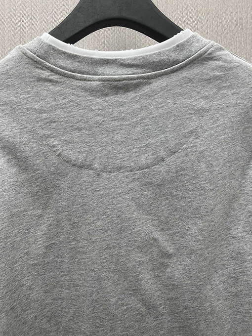 プラダスーパーコピー 新しいレイヤード長袖シャツ