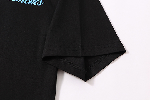 ヴェトモン ファッションフォームプリントロゴ文字半袖Tシャツ
