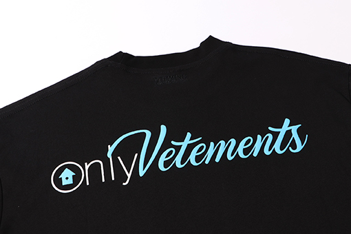 ヴェトモン ファッションフォームプリントロゴ文字半袖Tシャツ