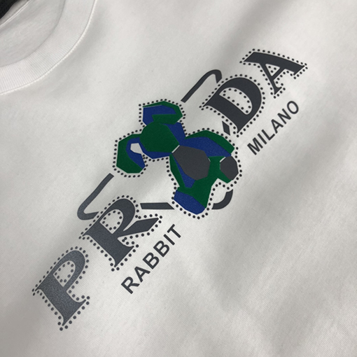 プラダスーパーコピー 新しいカウンターシリーズ純綿ファッション半袖Tシャツ