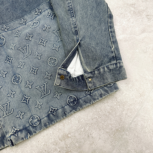 ルイヴィトン LV クラシックなエンボスデニムジャケット