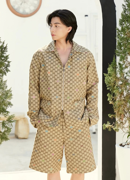 グッチ クラシックなモノグラムキャンバスジャケット