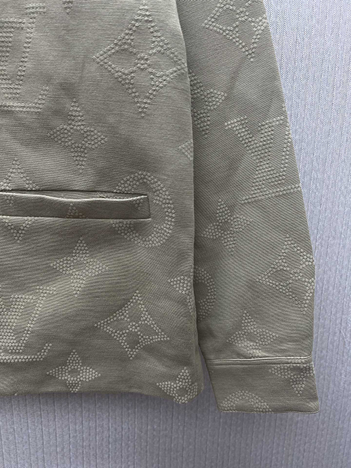 ルイヴィトンコピー 新しい Safari Monogram ジャケットスタイルのシャツ