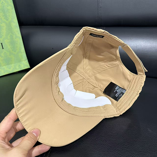 バレンシアガスーパーコピー 新しいロゴベースボールキャップ