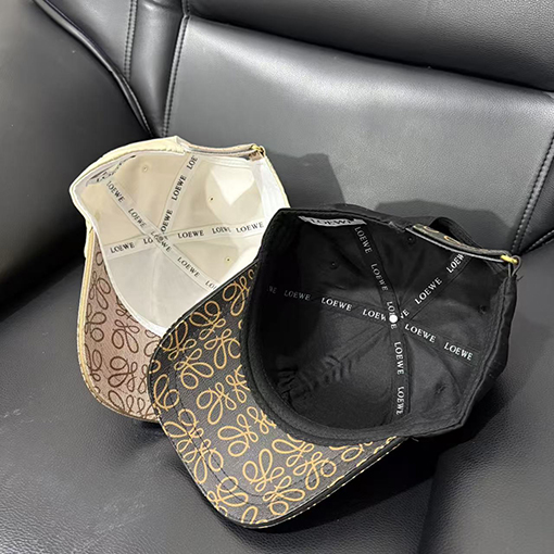 ロエベ 新しい ベースボールキャップ