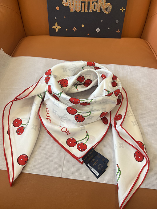 LV x TM Monogram Cerise シルクスカーフ