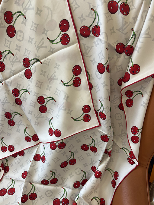 LV x TM Monogram Cerise シルクスカーフ