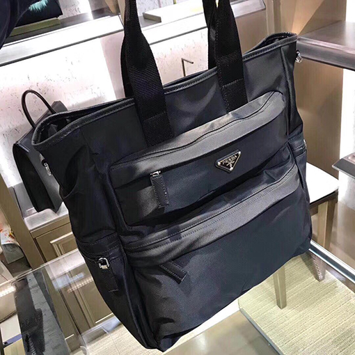 プラダ新しいナイロンハンドバッグ