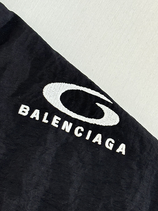 バレンシアガスーパーコピー Balenciag 新しいアルファベット刺繍トレンチコート