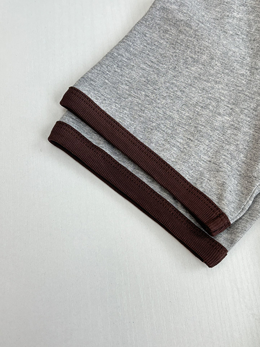 セリーヌスーパーコピー 新しいラウンドネックバッジ刺繍半袖Tシャツ