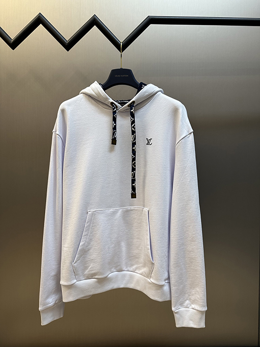 ルイヴィトンコピー Lv ロゴポケット長袖パーカー