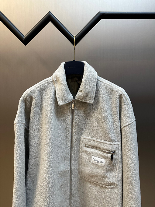 ディオール Dior ベルベットのロゴ入りジャケット