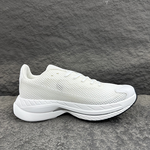 Maison Margiela x Salomon Bladeスーパーコピー コラボレーションシリーズのスポーツシューズ