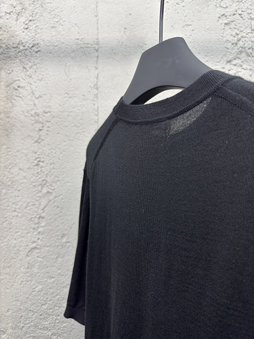 プラダ 刺繍入りウール半袖Tシャツ