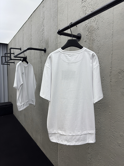 プラダコピー クラシックロゴステッチ半袖Tシャツ