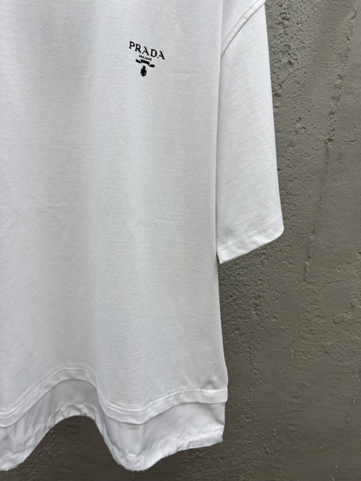 プラダコピー クラシックロゴステッチ半袖Tシャツ