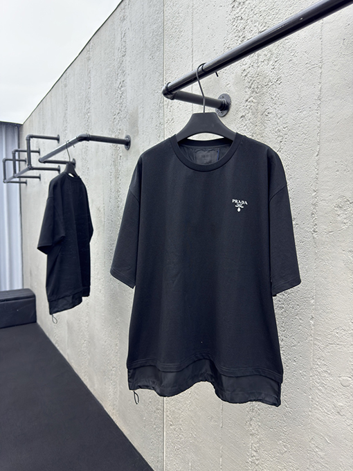 プラダコピー クラシックロゴステッチ半袖Tシャツ