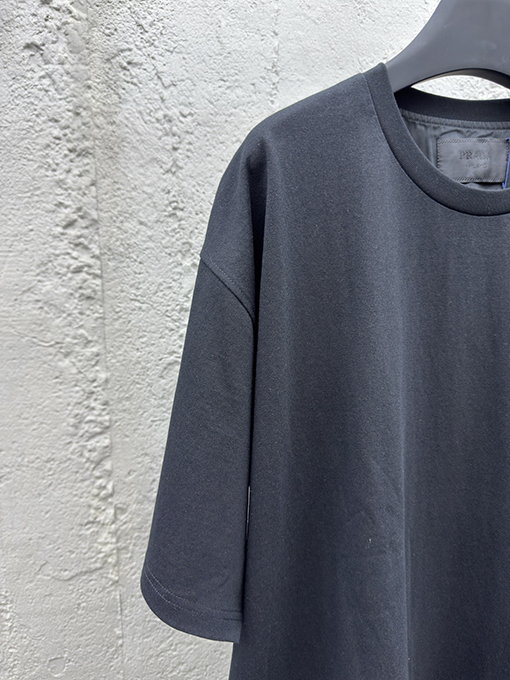 プラダコピー クラシックロゴステッチ半袖Tシャツ