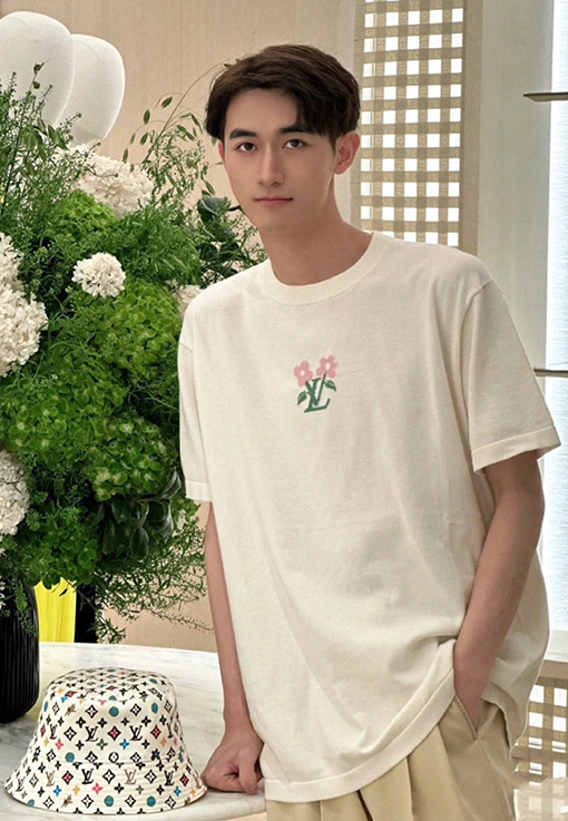 ルイヴィトン ファッション花ロゴ毛織り半袖Tシャツ