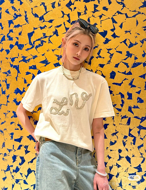 ルイヴィトン リボン刺繍ニット半袖Tシャツ