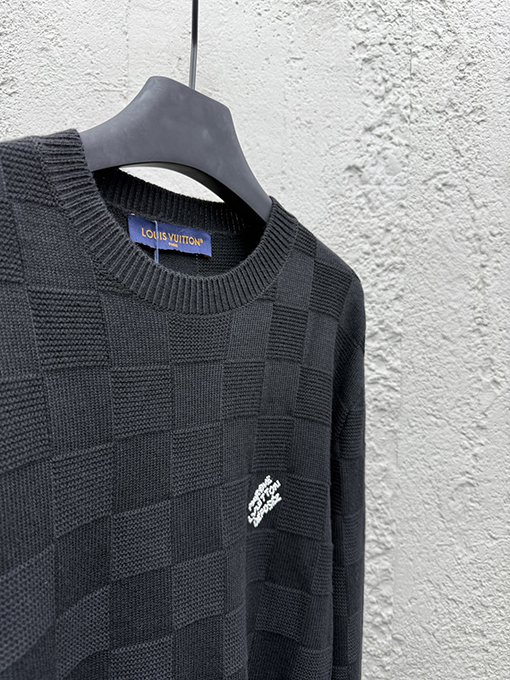 ルイヴィトン ビーズ刺繍のチェック柄プルオーバーセーター