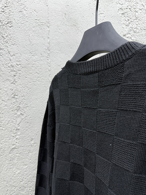 ルイヴィトン ビーズ刺繍のチェック柄プルオーバーセーター
