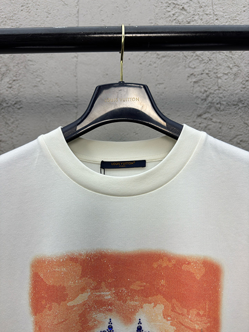 ルイヴィトンスーパーコピー ラインストーンアルファベット柄半袖Tシャツ