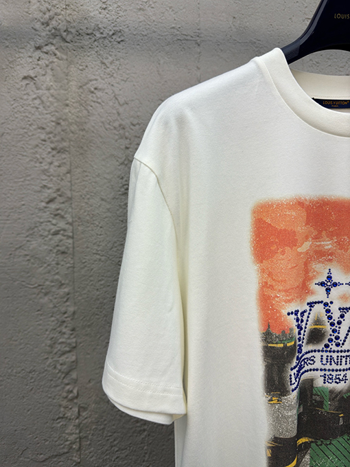 ルイヴィトンスーパーコピー ラインストーンアルファベット柄半袖Tシャツ