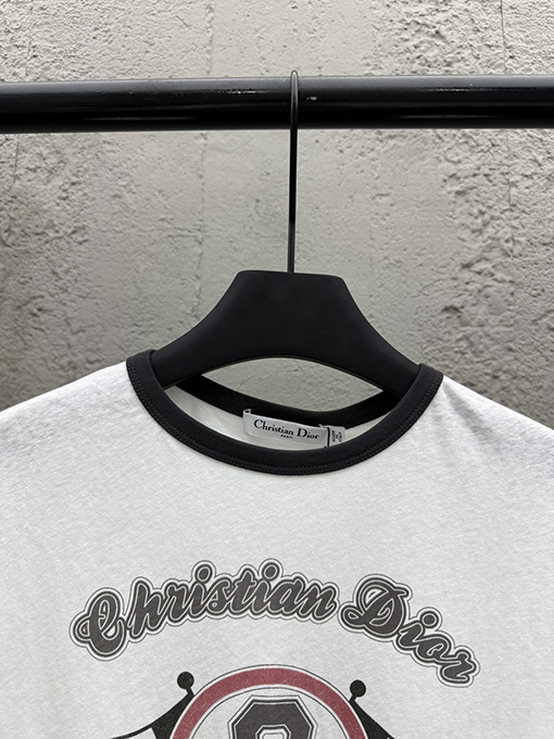 ディオール プリントされたアルファベットTシャツ