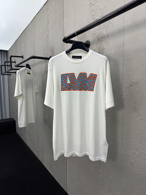 ルイヴィトンコピー アルファベットインクルージョン半袖Tシャツ