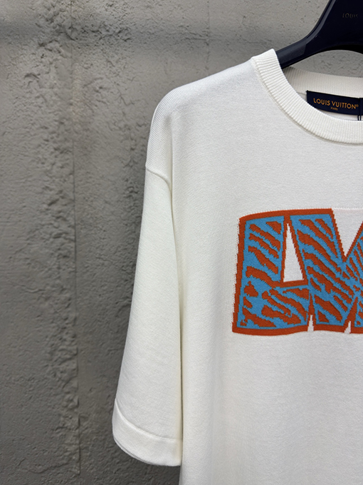 ルイヴィトンコピー アルファベットインクルージョン半袖Tシャツ