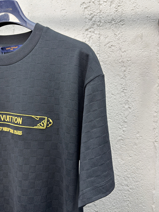 ルイヴィトンスーパーコピー ファッション金枠刺繍ニット半袖Tシャツ